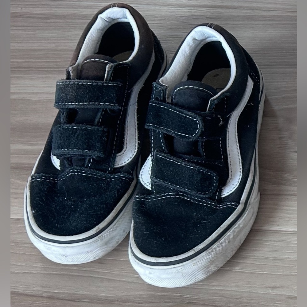 Sz 13.5 Vans Kids Black and White Velcro Sneakers play shoes